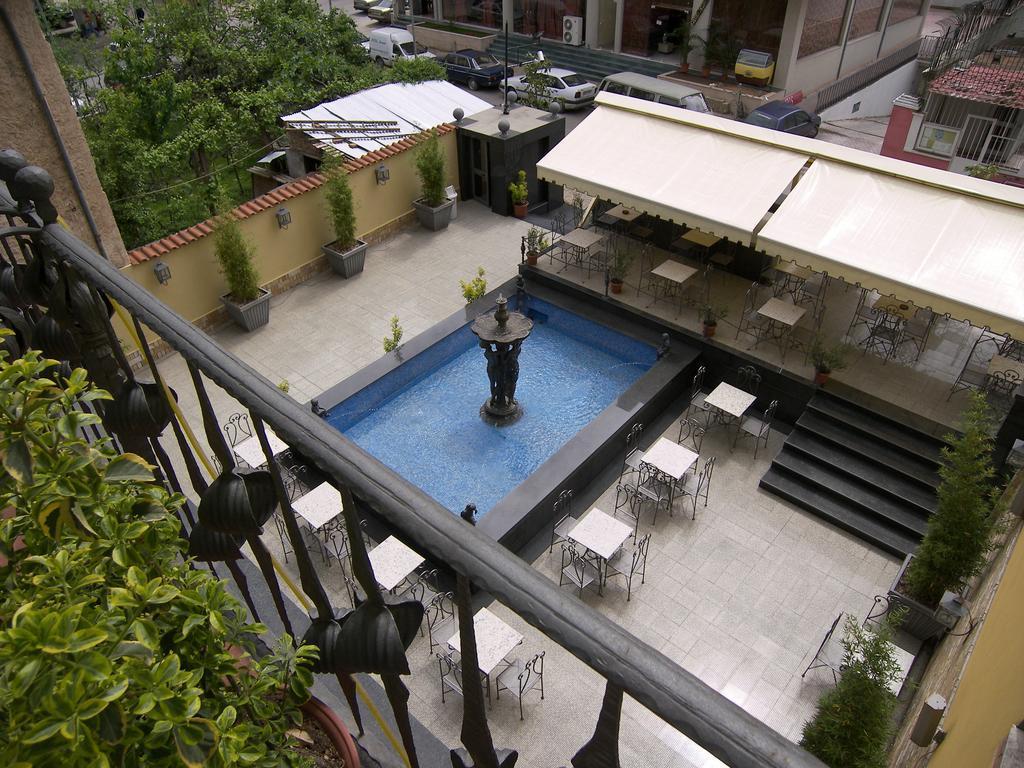 Hotel Elysee ติรานา ภายนอก รูปภาพ