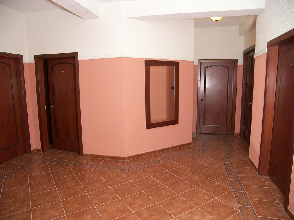 Hotel Elysee ติรานา ภายนอก รูปภาพ